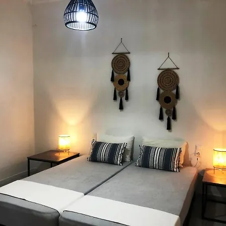 Casa Plaka